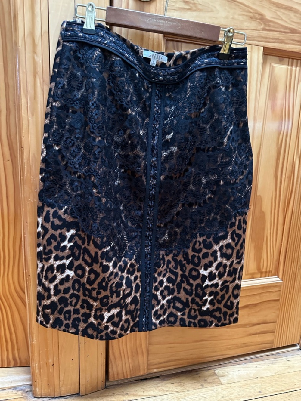 Spense Black Lace Overlay Leopard-Print Pencil Skirt